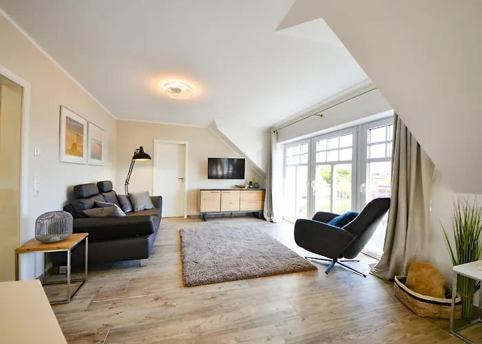 An Oolt Luechttoorn - Zedeliusstr 8 *